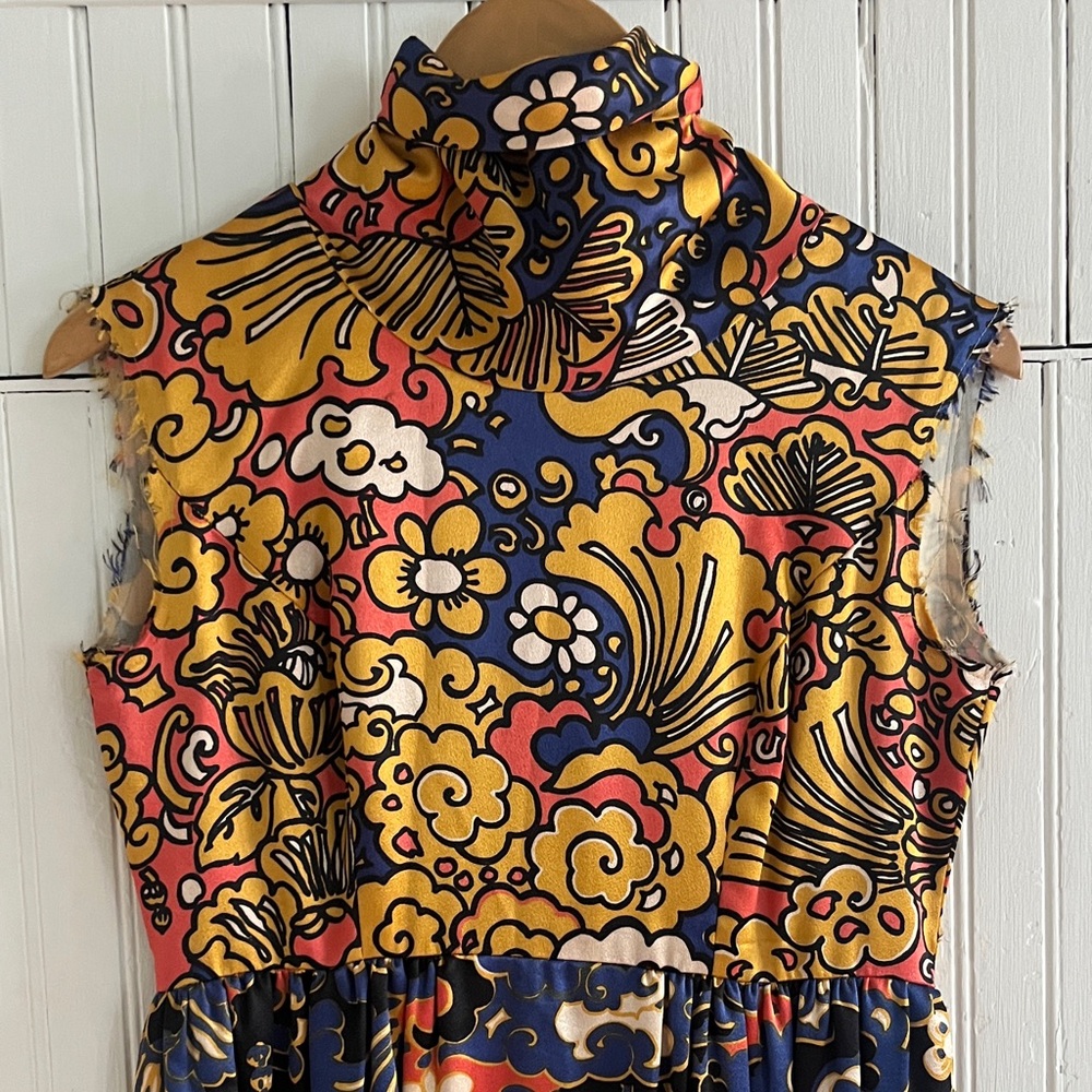 VINTAGE 70’s Floral Patterned Sleeveless Dress